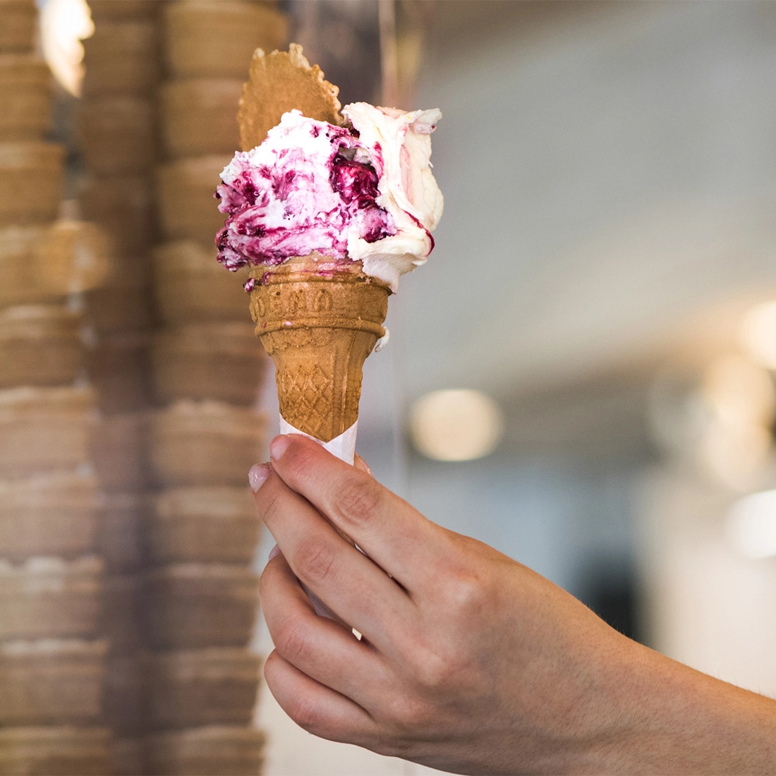 Cono gelato all'amarena